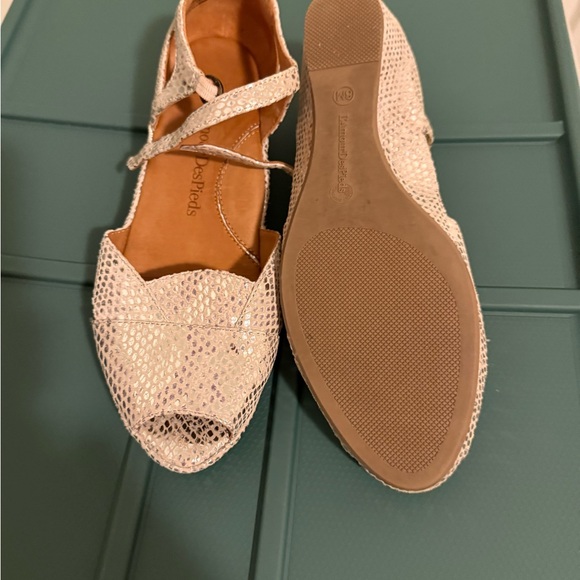 Peep-Toe Silver Sandals L'Amour des Pieds - Picture 3 of 3